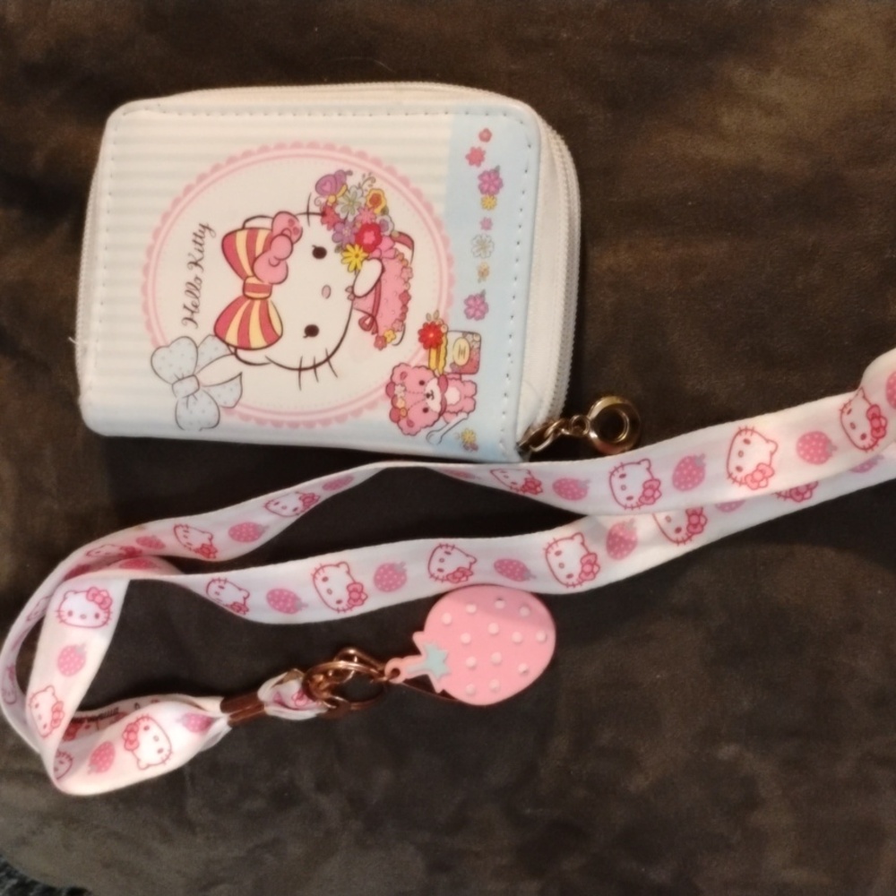 Hello Kitty Wallet And Badge Holder